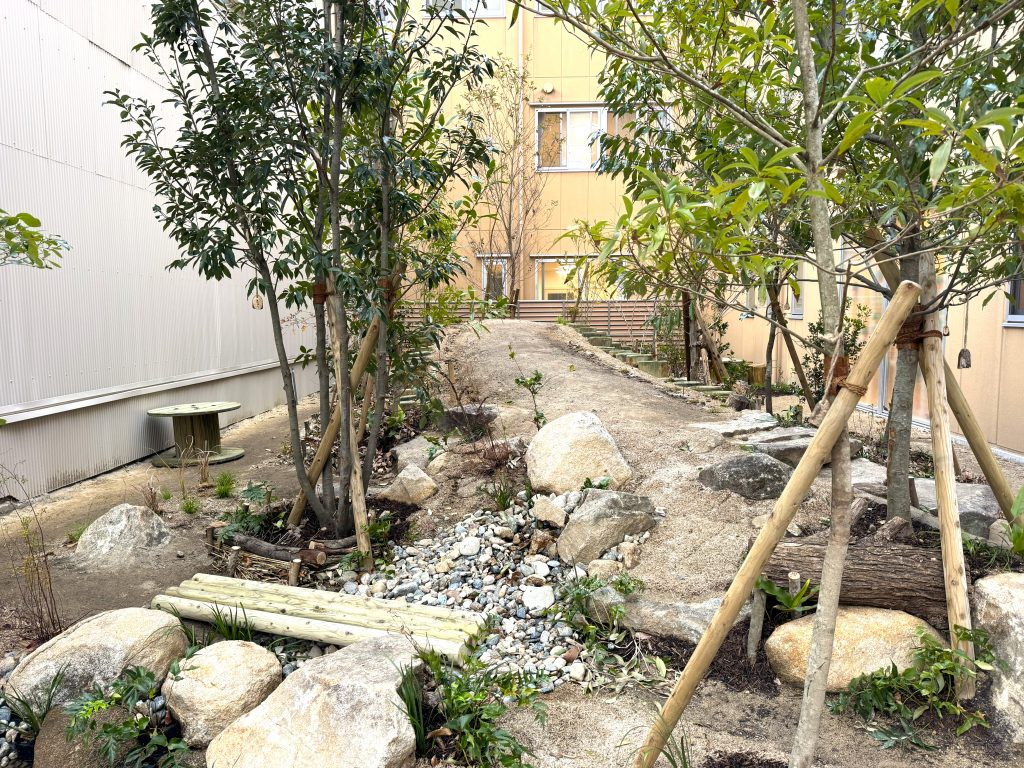 大阪宰相山保育園のビオトープ
